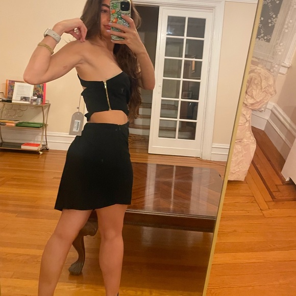 Oriane Dress by Meshki - Picture 6 of 10